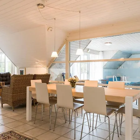Holiday Cxcvi Tatil Evi *